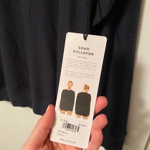 NWT ALO yoga, Soho Pullover, Dark Navy, S